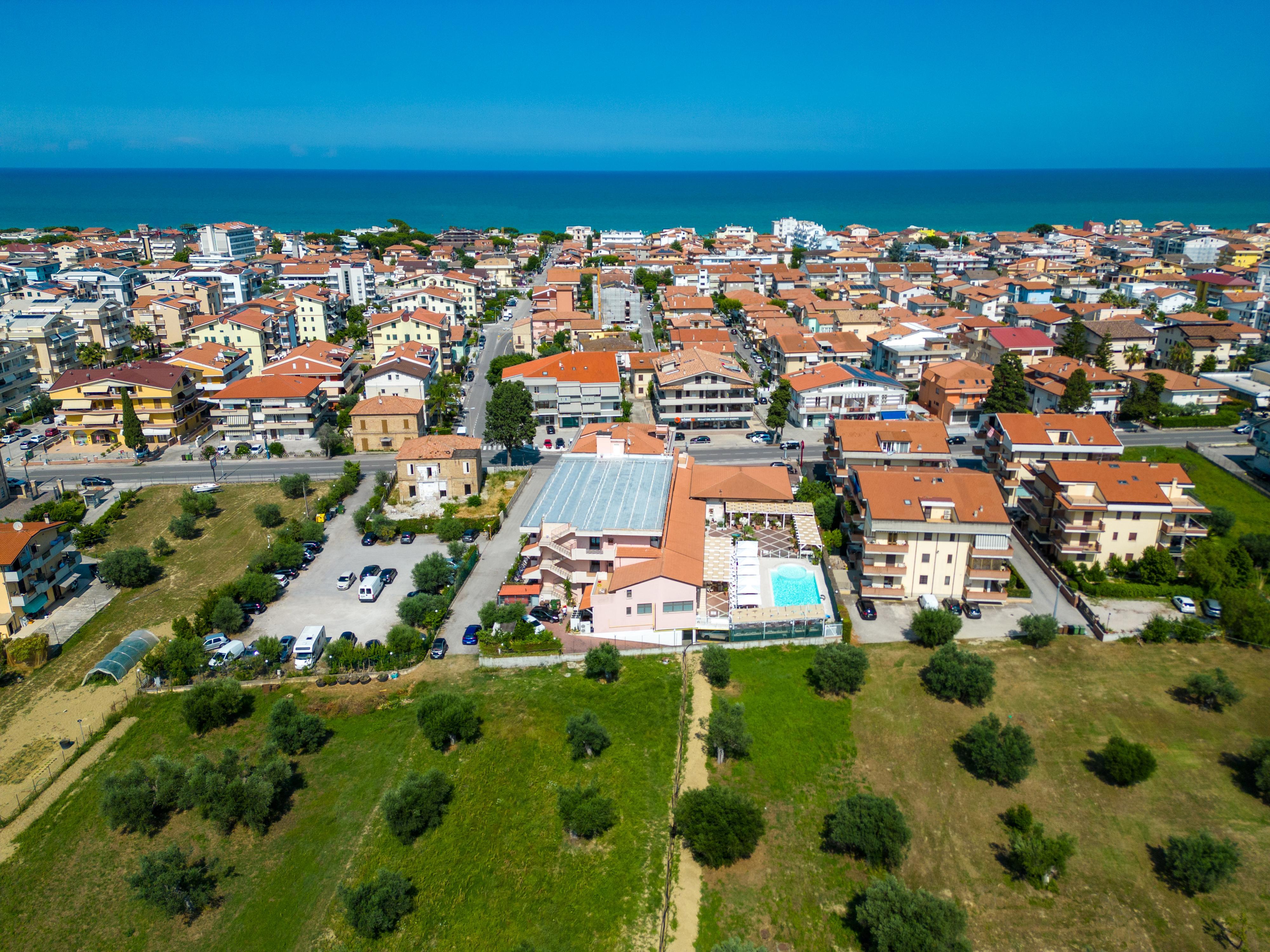Hotel Villa Elena Tortoreto Esterno foto